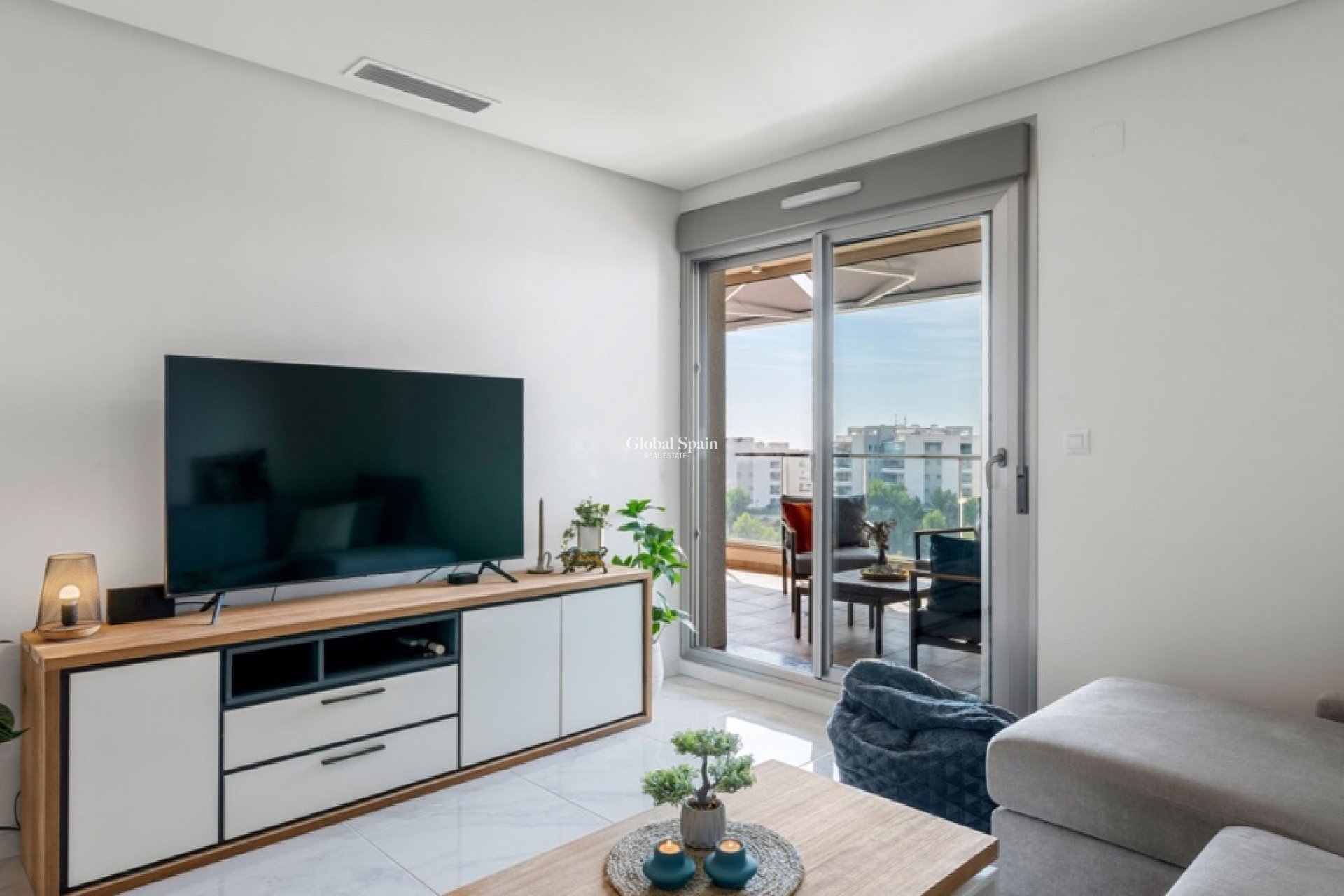 Wiederverkauf - Wohnung -
ORIHUELA COSTA - VILLAMARTÍN