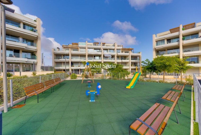 Wiederverkauf - Wohnung -
ORIHUELA COSTA - VILLAMARTÍN