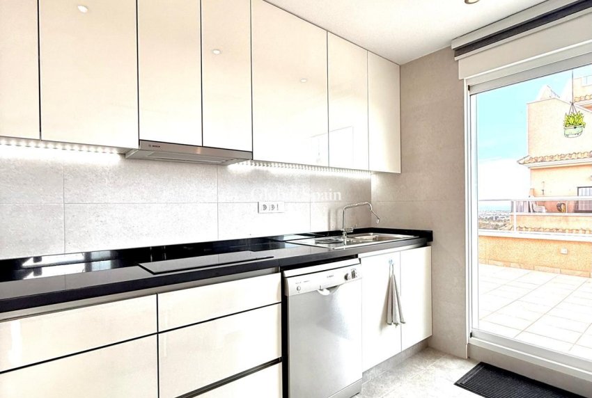 Wiederverkauf - WOHNUNG -
ORIHUELA COSTA - VILLAMARTÍN