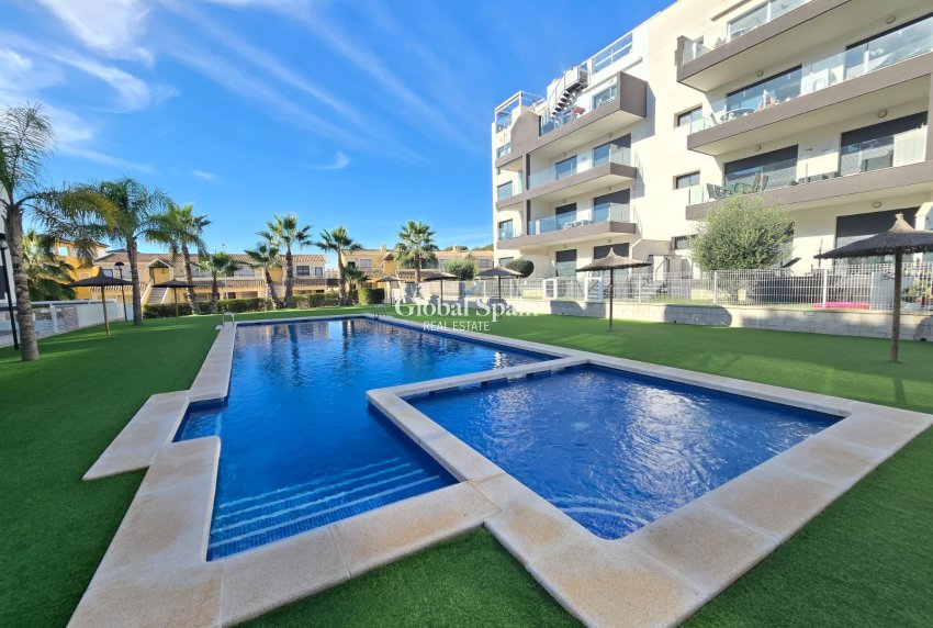 Wiederverkauf - WOHNUNG -
ORIHUELA COSTA - Villamartín *
