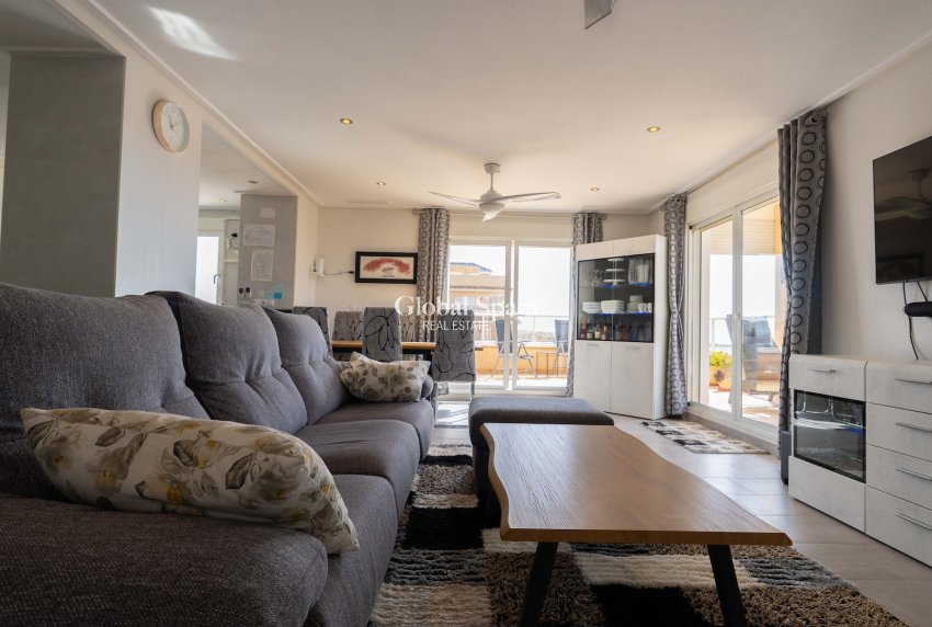 Wiederverkauf - WOHNUNG -
ORIHUELA COSTA - VILLAMARTÍN