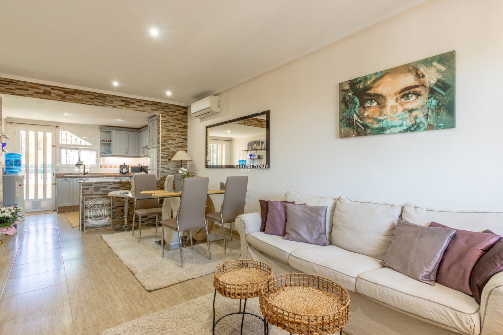 Wiederverkauf - WOHNUNG -
ORIHUELA COSTA - VILLAMARTÍN