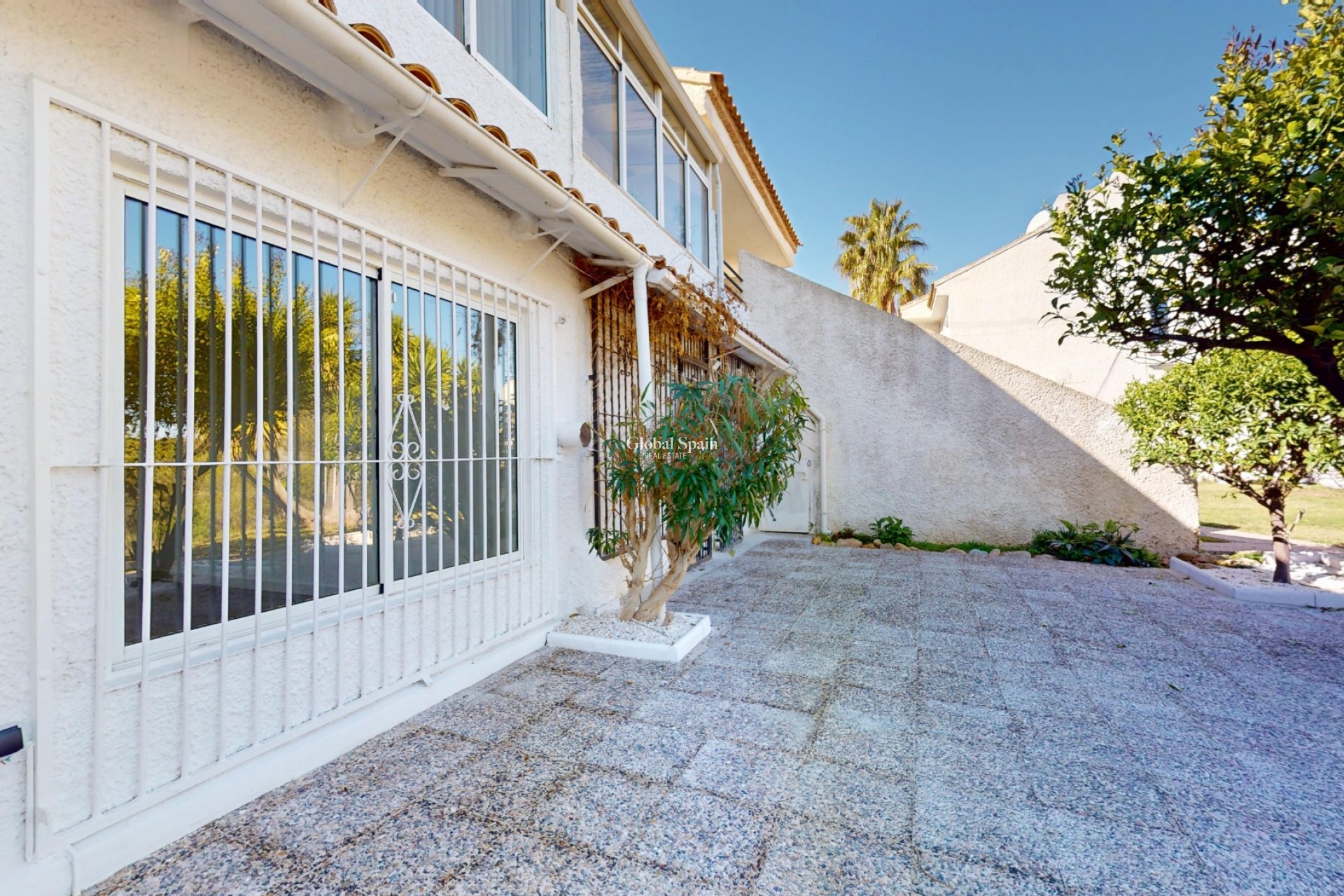 Wiederverkauf - WOHNUNG -
ORIHUELA COSTA - VILLAMARTÍN