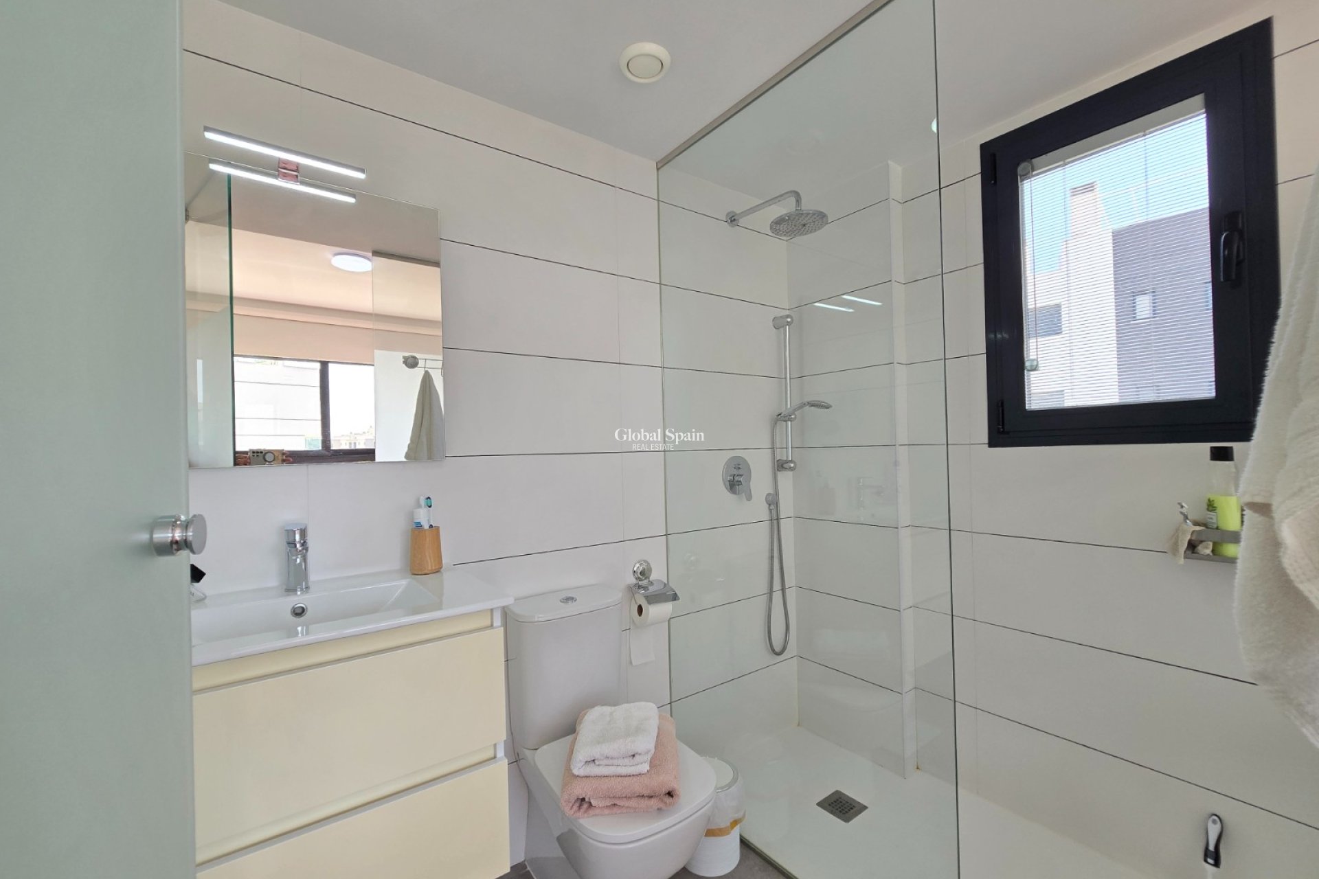 Wiederverkauf - WOHNUNG -
ORIHUELA COSTA - Villamartín *