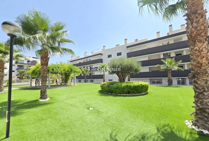 Wiederverkauf - WOHNUNG -
ORIHUELA COSTA - Villamartín *