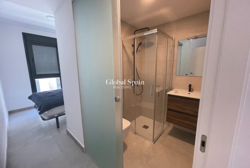Wiederverkauf - WOHNUNG -
Orihuela Costa - Villamartin