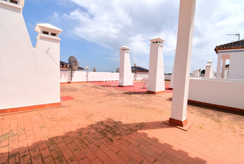Wiederverkauf - WOHNUNG -
Orihuela Costa - Villamartin