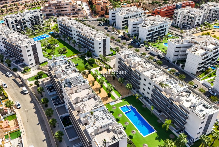Wiederverkauf - WOHNUNG -
ORIHUELA COSTA - VILLAMARTÍN