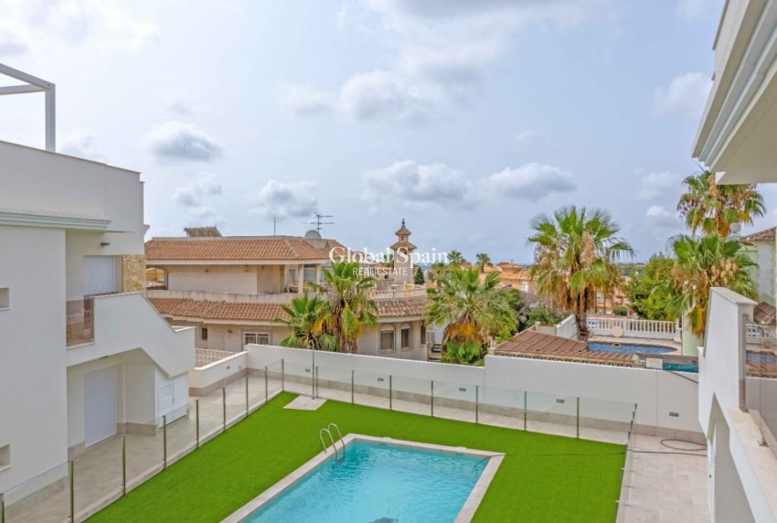 Wiederverkauf - Wohnung -
ORIHUELA COSTA - VILLAMARTÍN