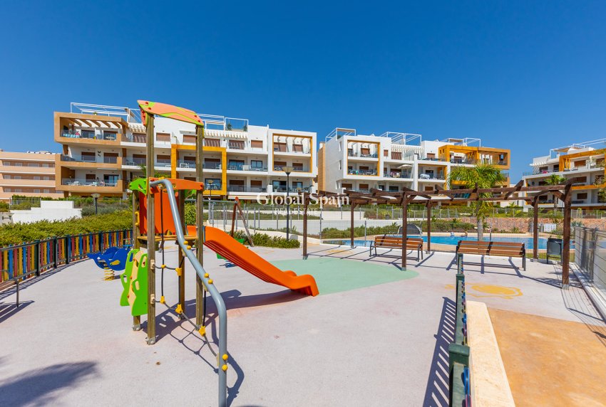 Wiederverkauf - Wohnung -
ORIHUELA COSTA - VILLAMARTÍN