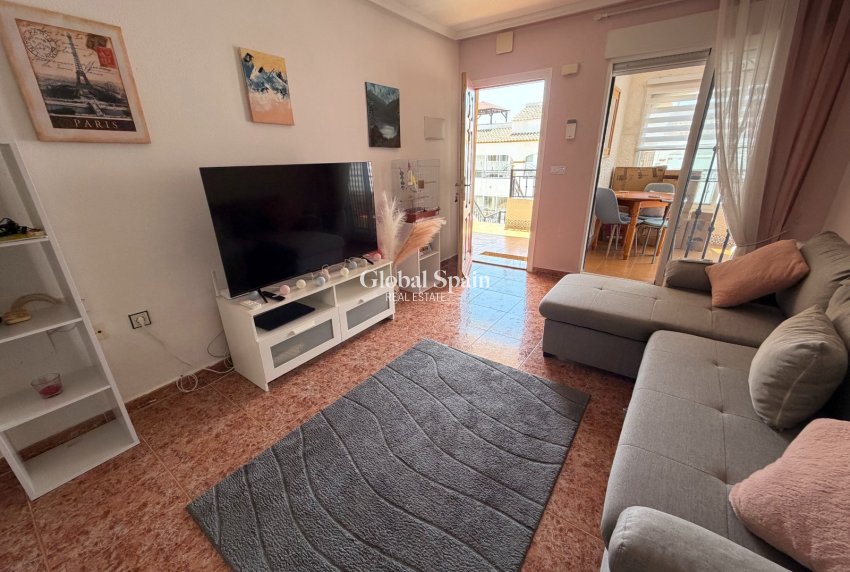 Wiederverkauf - WOHNUNG -
ORIHUELA - Entre Naranjos