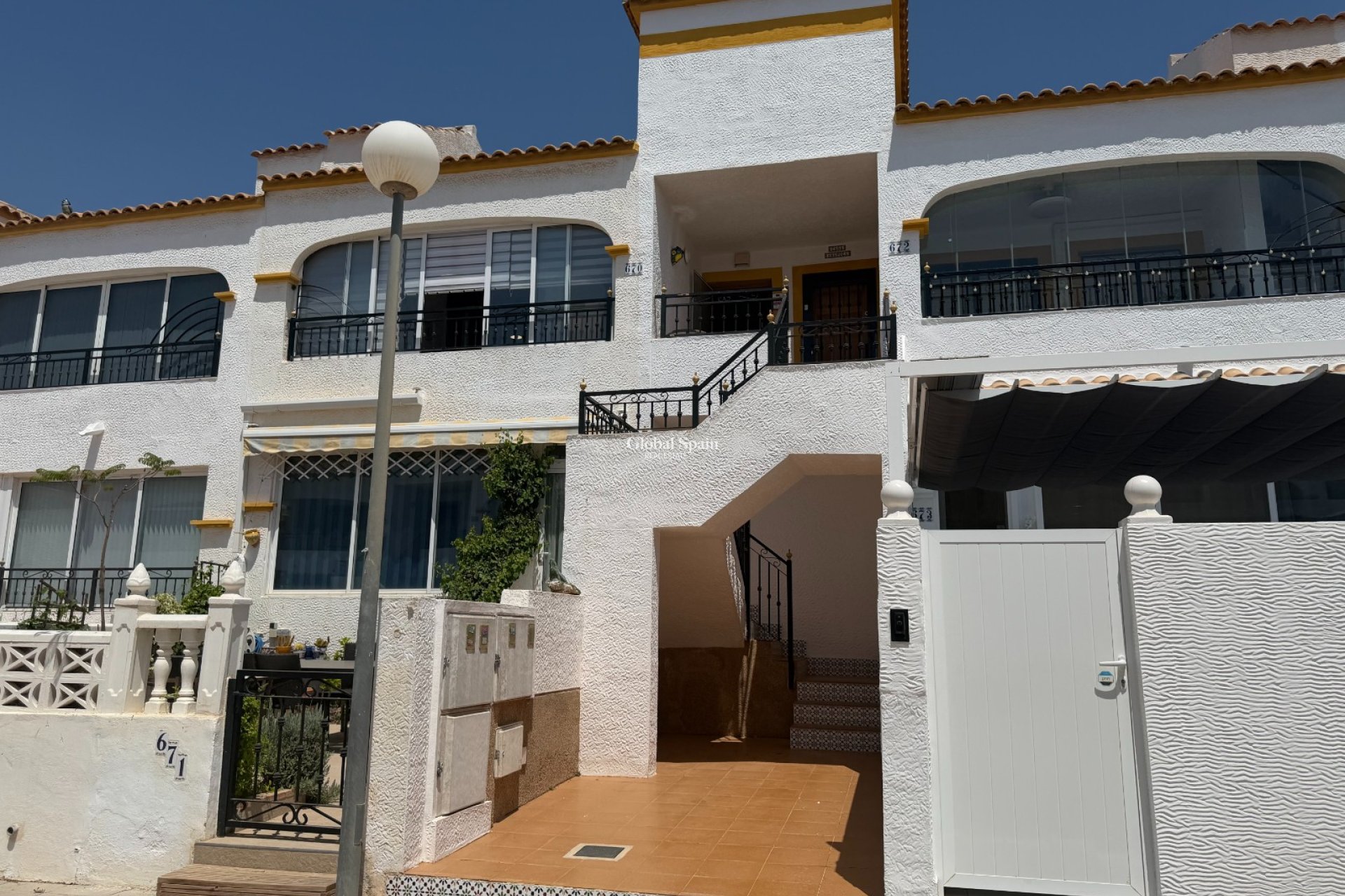 Wiederverkauf - WOHNUNG -
ORIHUELA - Entre Naranjos