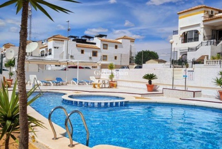 Wiederverkauf - WOHNUNG -
ORIHUELA - Entre Naranjos
