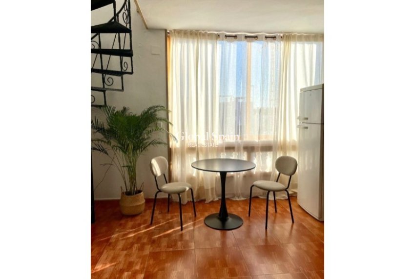 Wiederverkauf - WOHNUNG -
ORIHUELA - Inland