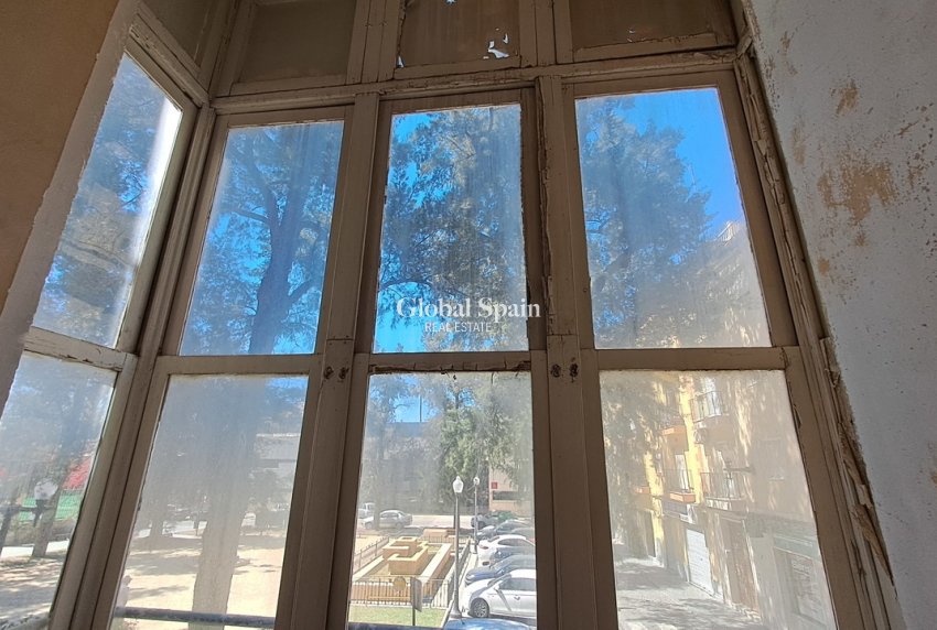 Wiederverkauf - WOHNUNG -
ORIHUELA - Inland