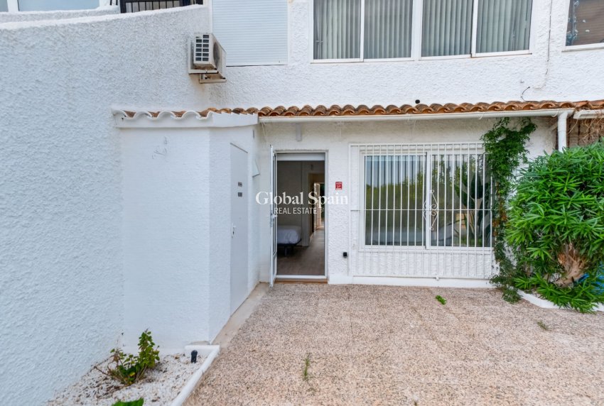 Wiederverkauf - WOHNUNG -
ORIHUELA - Inland