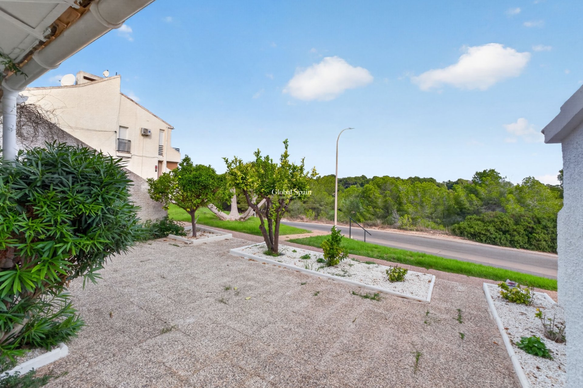 Wiederverkauf - WOHNUNG -
ORIHUELA - Inland