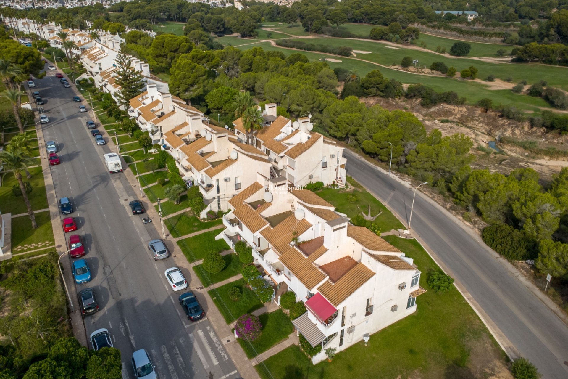 Wiederverkauf - WOHNUNG -
ORIHUELA - Inland