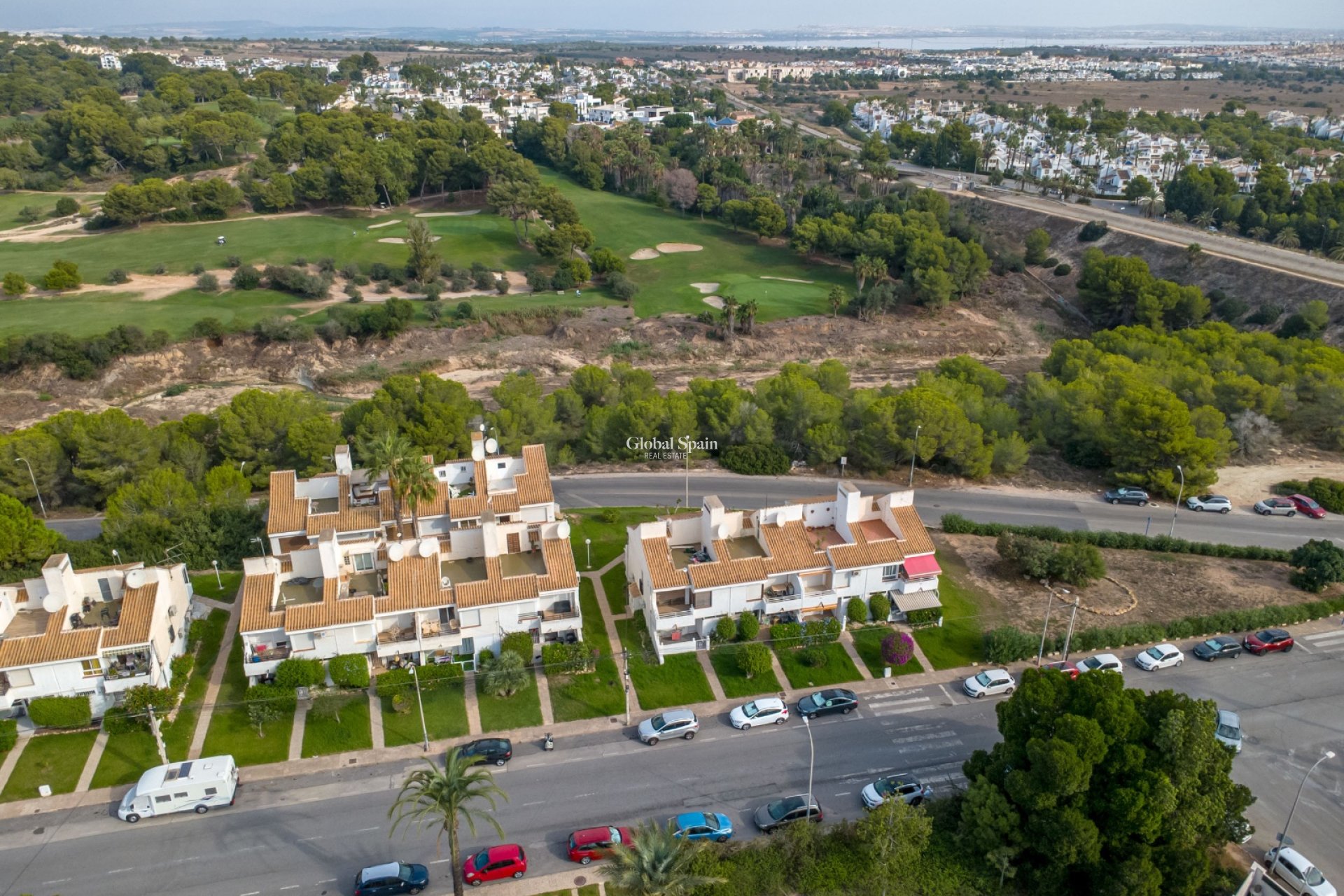 Wiederverkauf - WOHNUNG -
ORIHUELA - Inland