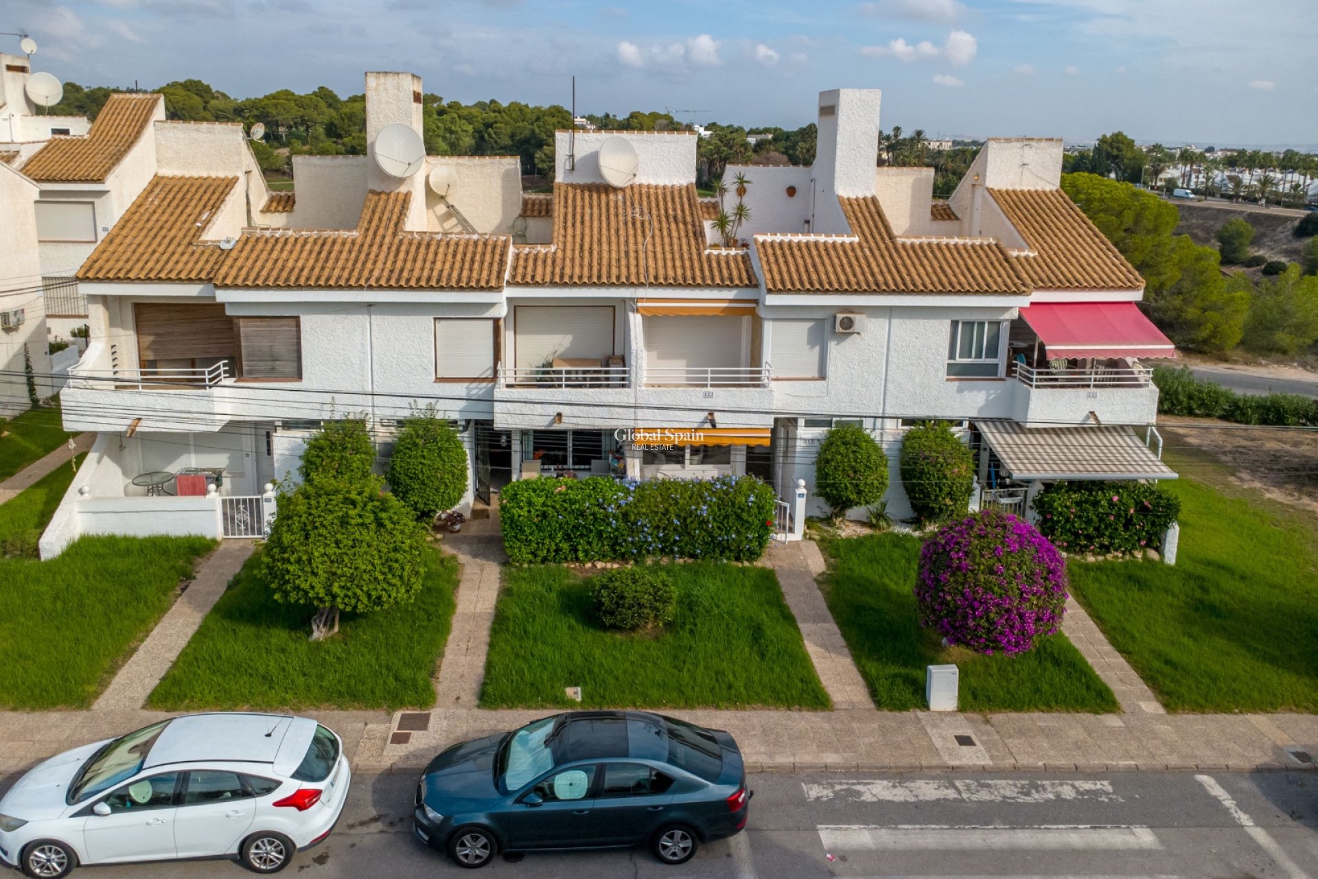 Wiederverkauf - WOHNUNG -
ORIHUELA - Inland
