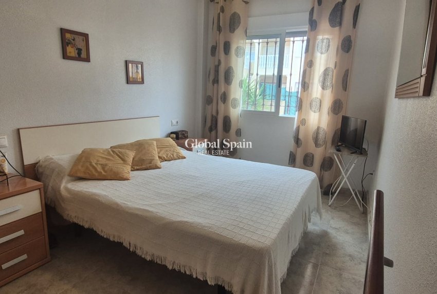 Wiederverkauf - WOHNUNG -
ORIHUELA - La Matanza