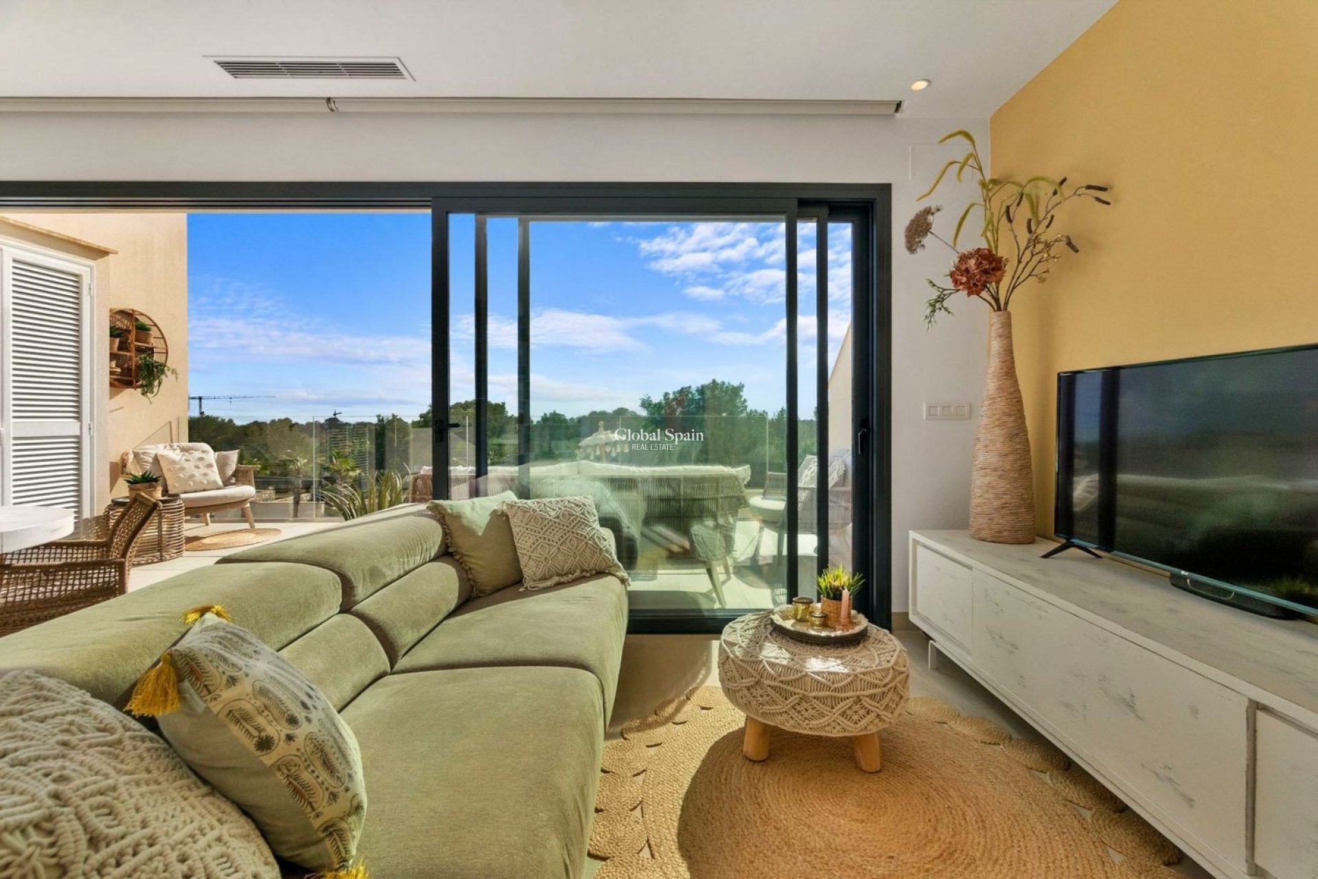 Wiederverkauf - WOHNUNG -
ORIHUELA - LAS COLINAS GOLF RESORT