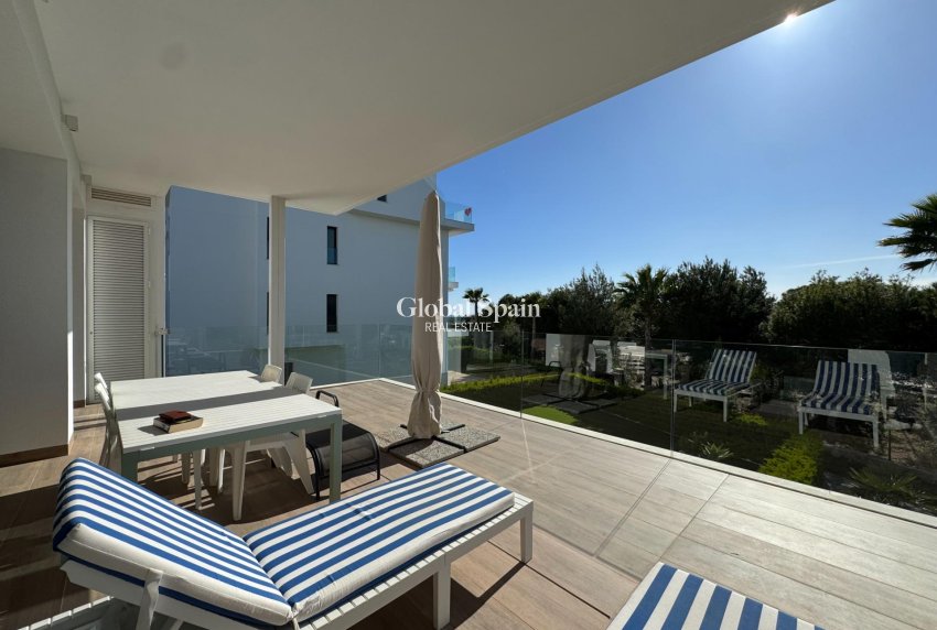 Wiederverkauf - WOHNUNG -
ORIHUELA - LAS COLINAS GOLF RESORT