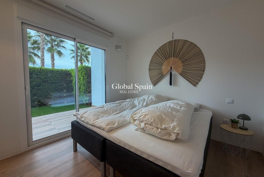 Wiederverkauf - WOHNUNG -
ORIHUELA - LAS COLINAS GOLF RESORT