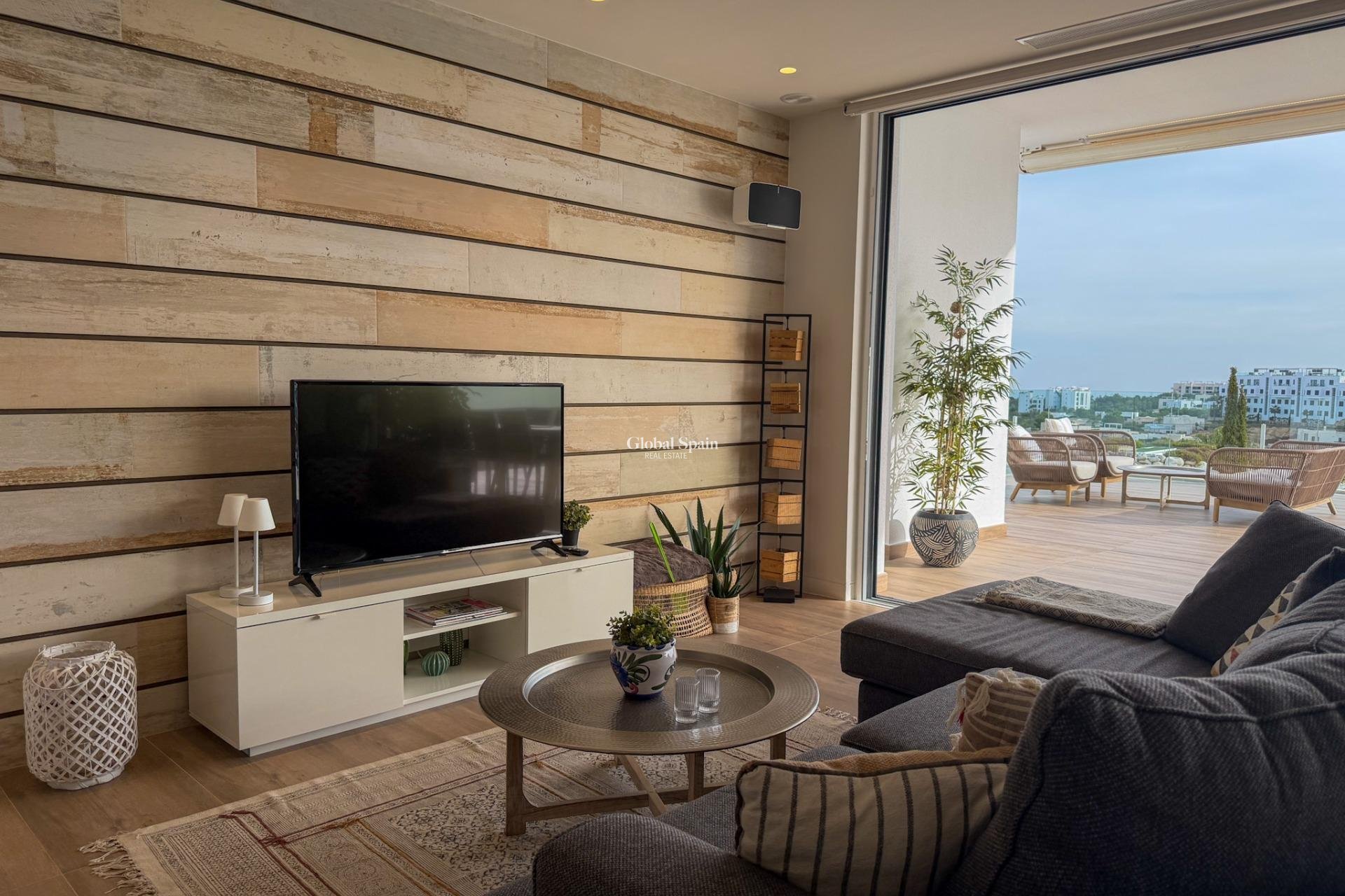 Wiederverkauf - WOHNUNG -
ORIHUELA - LAS COLINAS GOLF RESORT