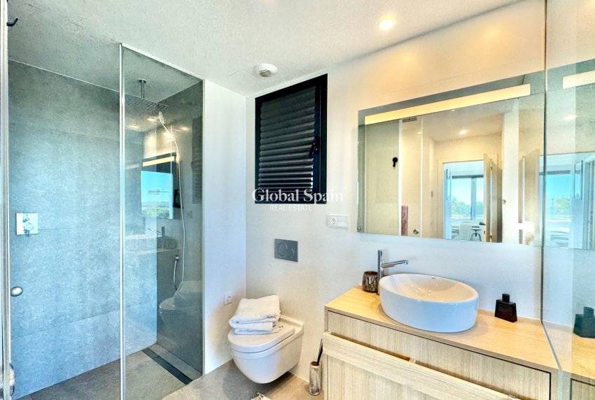 Wiederverkauf - WOHNUNG -
ORIHUELA - LAS COLINAS GOLF RESORT