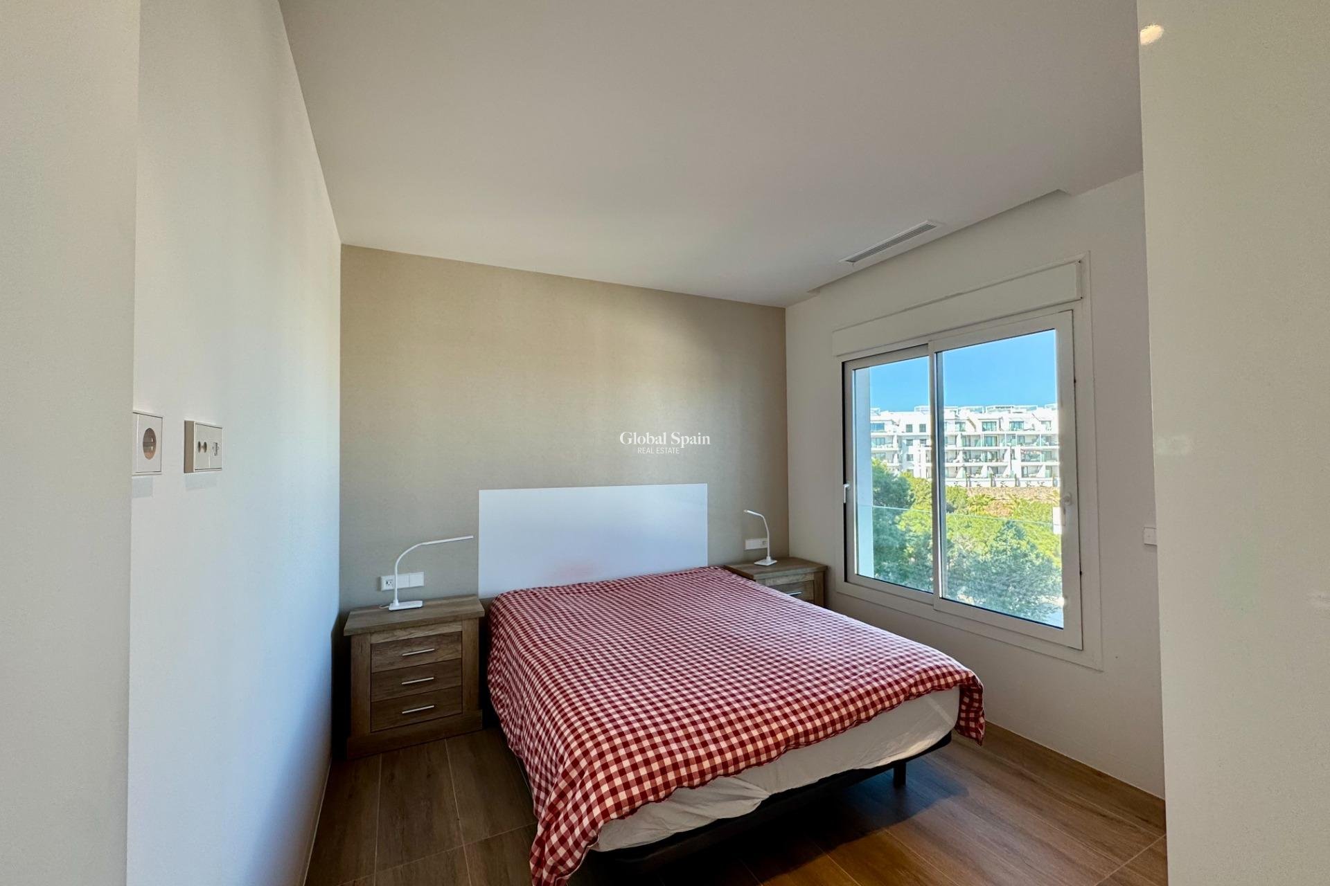 Wiederverkauf - WOHNUNG -
ORIHUELA - LAS COLINAS GOLF RESORT