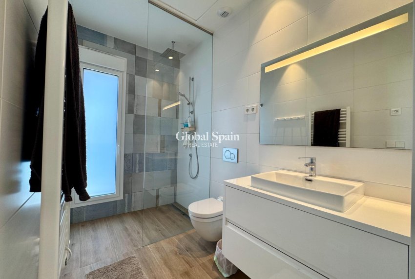 Wiederverkauf - WOHNUNG -
ORIHUELA - LAS COLINAS GOLF RESORT