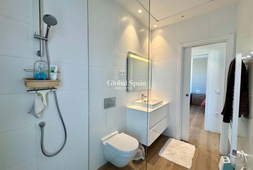 Wiederverkauf - WOHNUNG -
ORIHUELA - LAS COLINAS GOLF RESORT