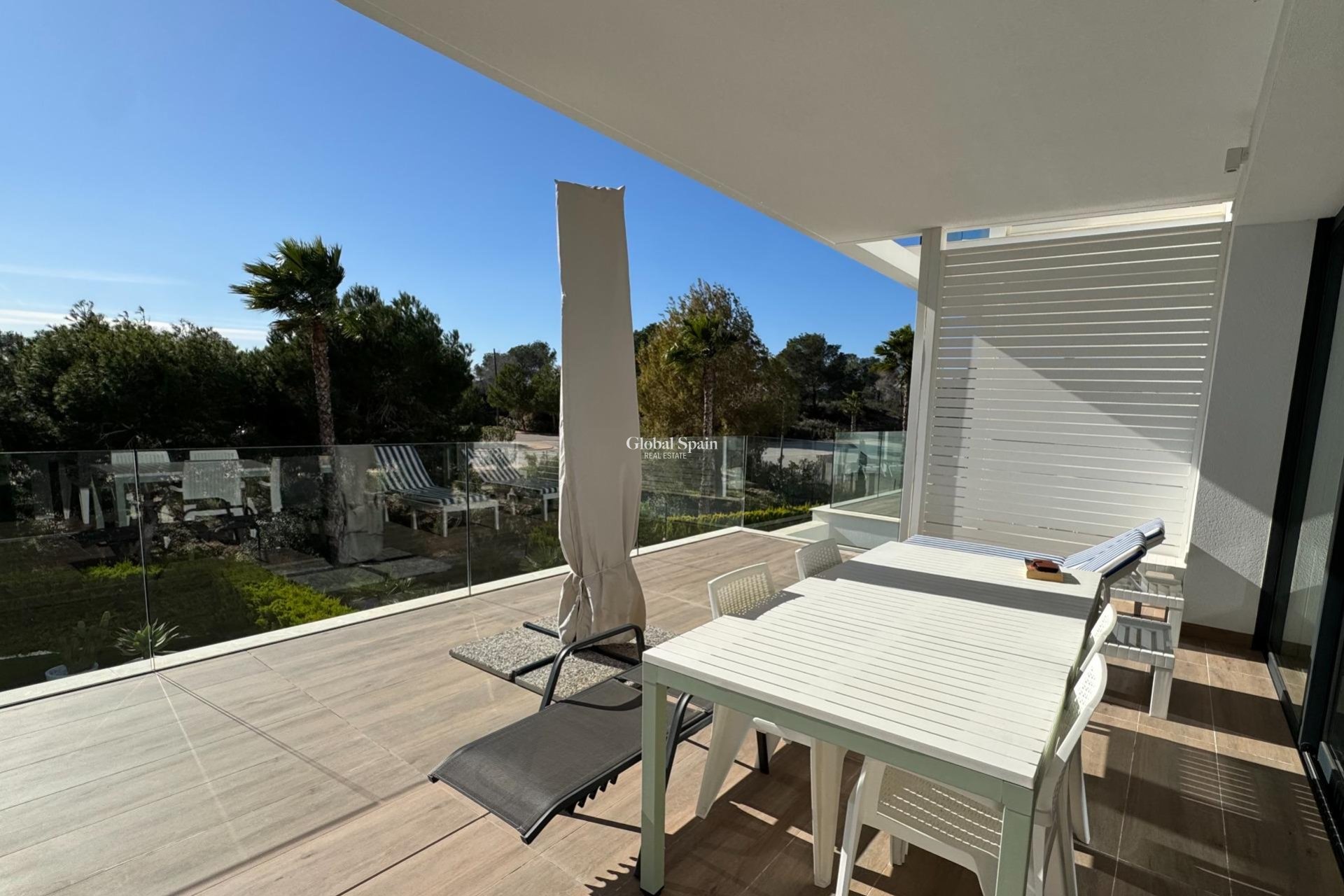 Wiederverkauf - WOHNUNG -
ORIHUELA - LAS COLINAS GOLF RESORT