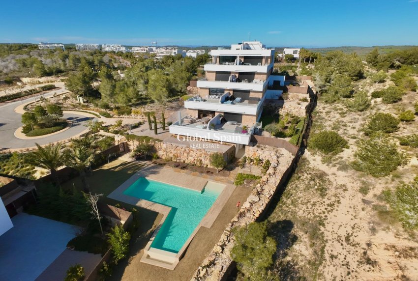 Wiederverkauf - WOHNUNG -
ORIHUELA - LAS COLINAS GOLF RESORT