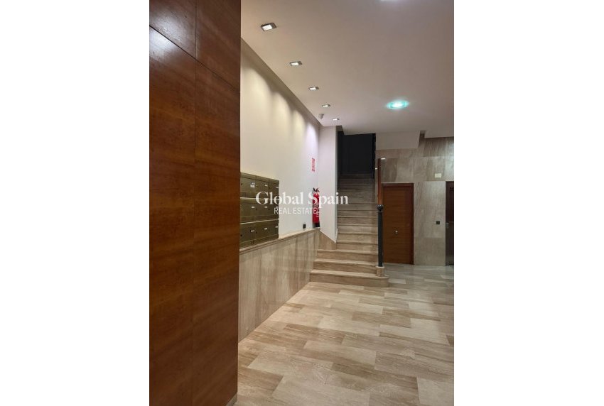 Wiederverkauf - WOHNUNG -
ORIHUELA - Orihuela Ciudad