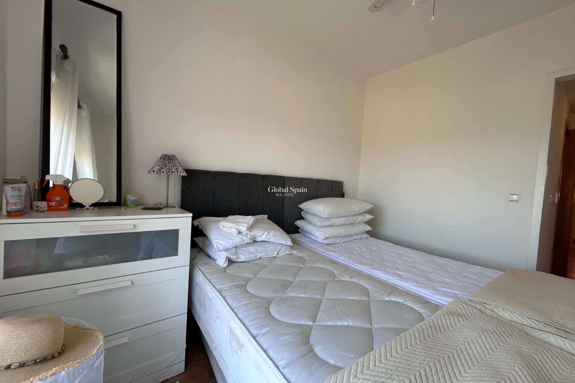 Wiederverkauf - WOHNUNG -
ORIHUELA - Torremendo