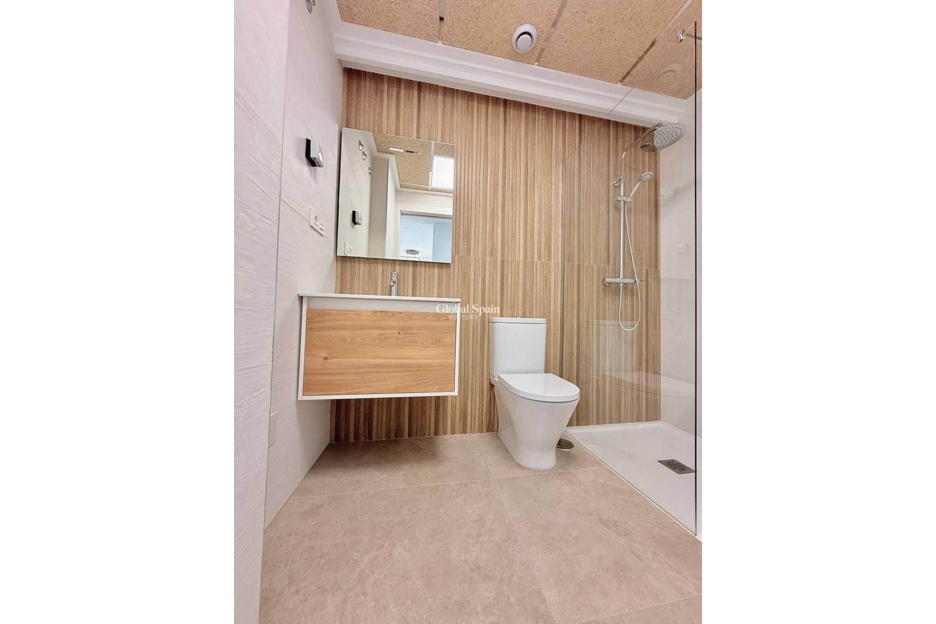 Wiederverkauf - WOHNUNG -
ORIHUELA - Urbanización Perla del Mar