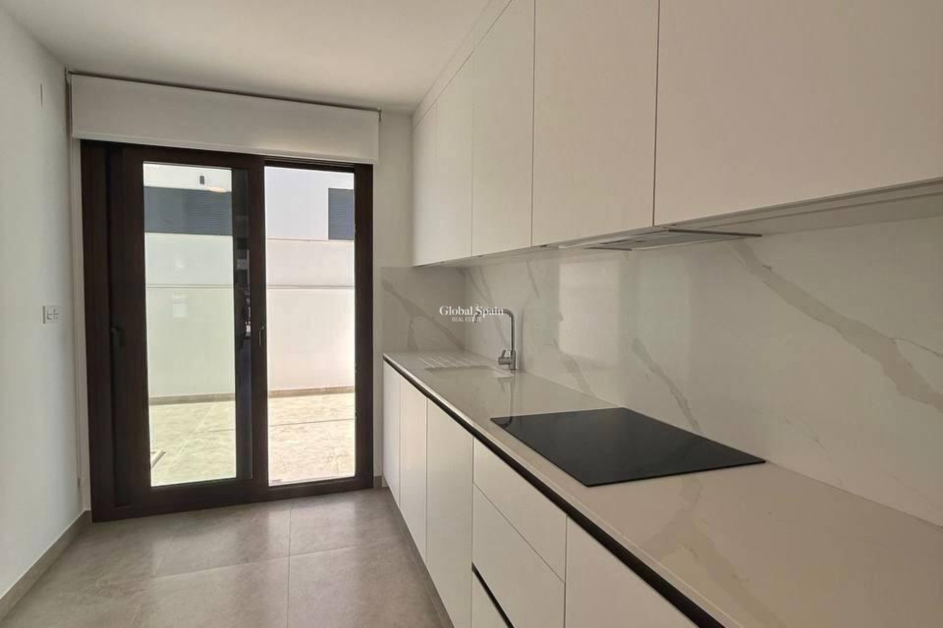 Wiederverkauf - WOHNUNG -
ORIHUELA - Urbanización Perla del Mar