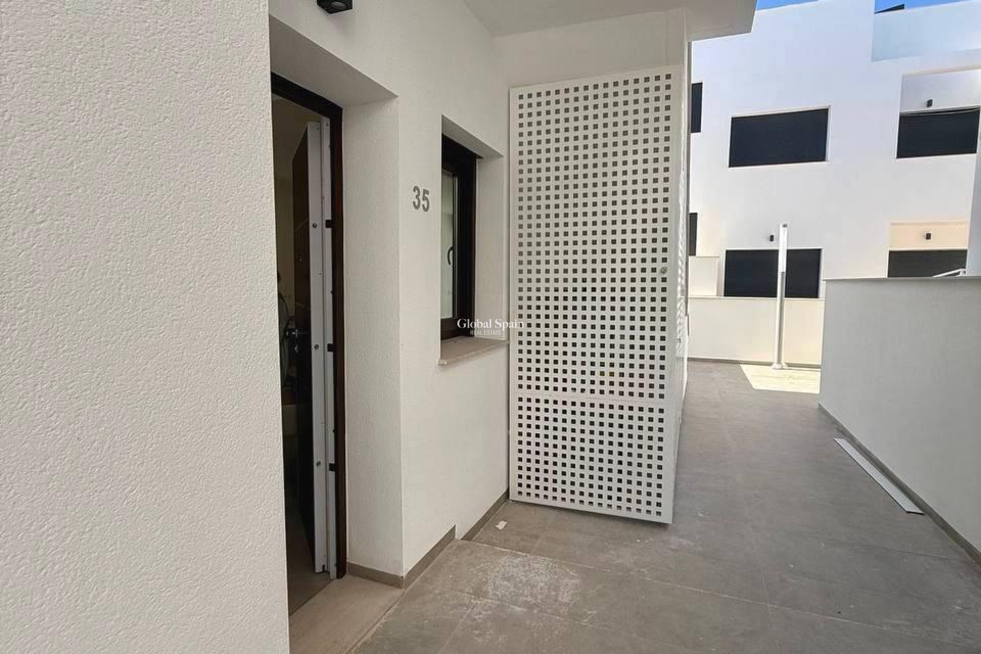 Wiederverkauf - WOHNUNG -
ORIHUELA - Urbanización Perla del Mar