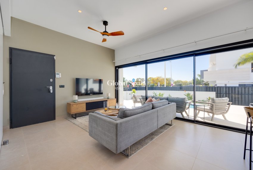 Wiederverkauf - WOHNUNG -
PILAR DE LA HORADADA - Costa Blanca Sur