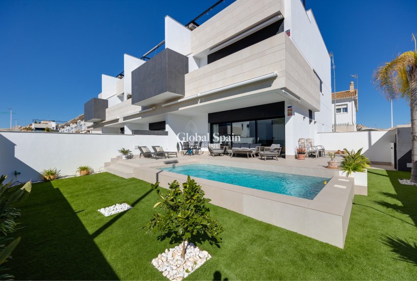 Wiederverkauf - WOHNUNG -
PILAR DE LA HORADADA - Costa Blanca