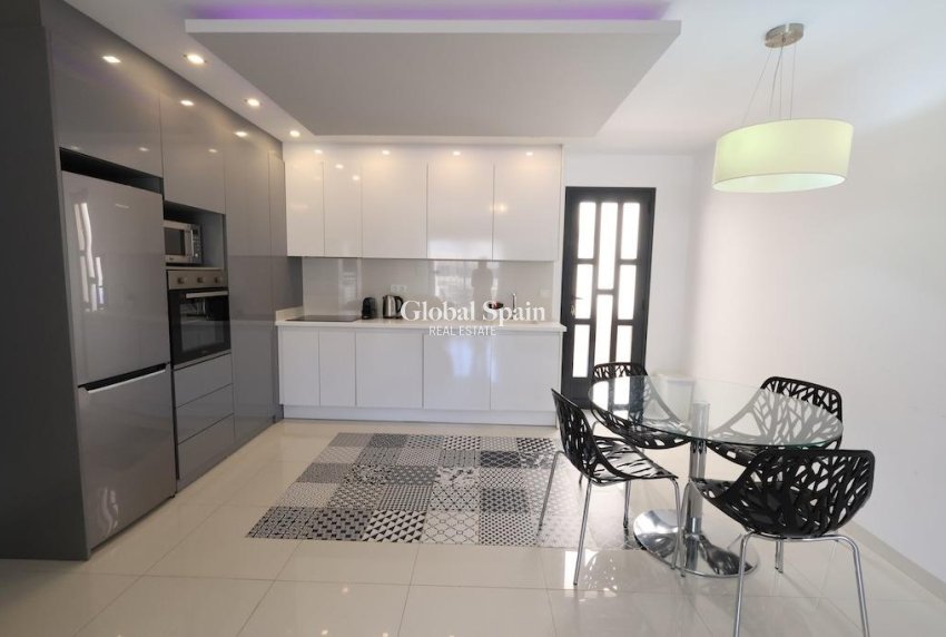 Wiederverkauf - WOHNUNG -
PILAR DE LA HORADADA - Costa Blanca