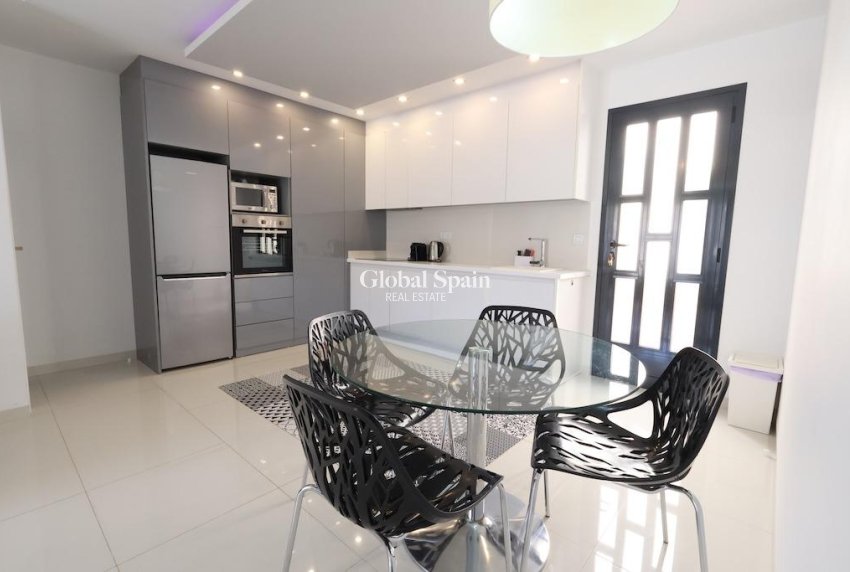 Wiederverkauf - WOHNUNG -
PILAR DE LA HORADADA - Costa Blanca