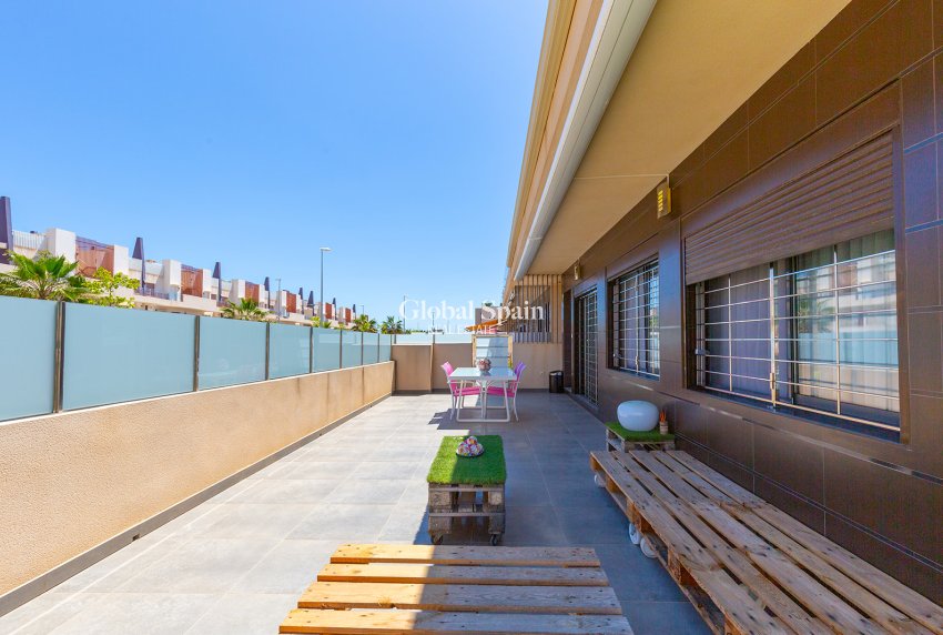 Wiederverkauf - WOHNUNG -
PILAR DE LA HORADADA - Costa Blanca