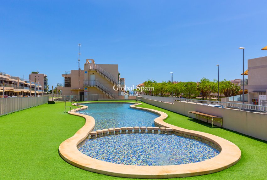 Wiederverkauf - WOHNUNG -
PILAR DE LA HORADADA - Costa Blanca