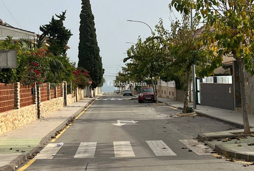 Wiederverkauf - WOHNUNG -
PILAR DE LA HORADADA - La Torre de la Horadada