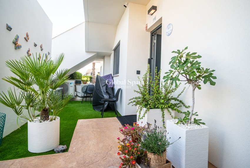 Wiederverkauf - Wohnung -
PILAR DE LA HORADADA - Lo Romero Golf