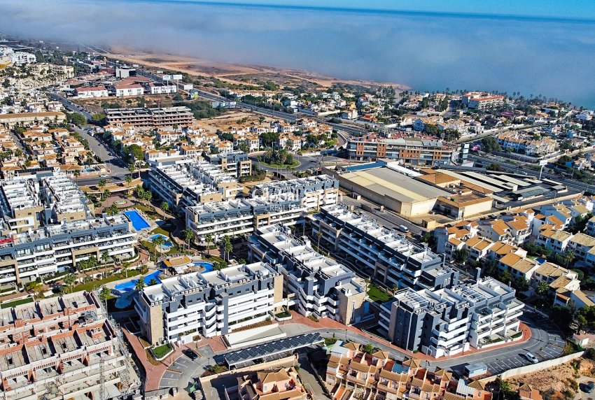 Wiederverkauf - WOHNUNG -
PLAYA FLAMENCA - Costa Blanca