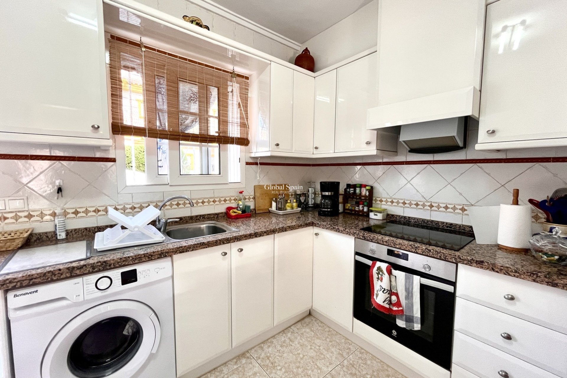 Wiederverkauf - WOHNUNG -
PLAYA FLAMENCA - Costa Blanca